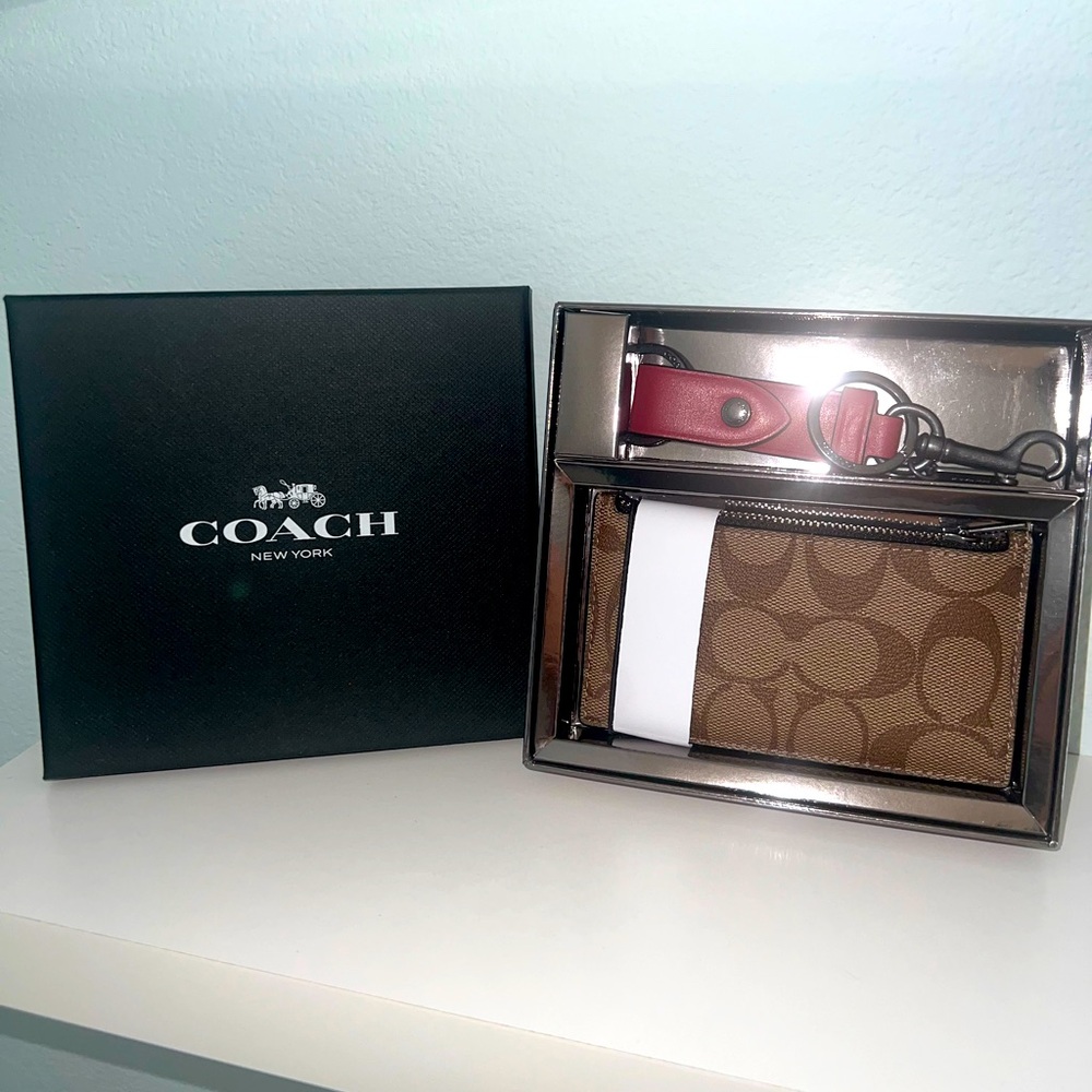 Coach wallet and keychain gift set